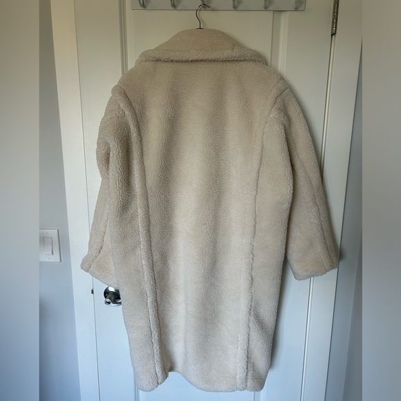 Brand new teddy coat M/L - Picture 2 of 5
